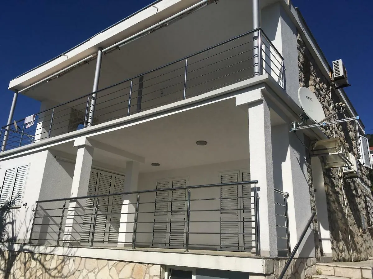 Down By The Bay Apartment Cres Croatia